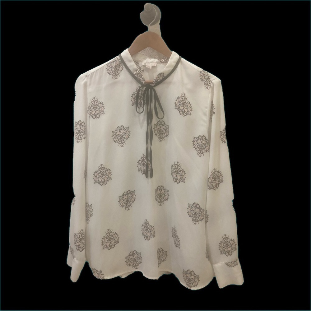 Lila Rose long sleeve blouse with neck bow white with delicate print Size XL